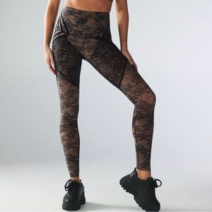 NWT-Savage X FENTY- SPECIAL FX HIGH-WAIST LEGGINGS